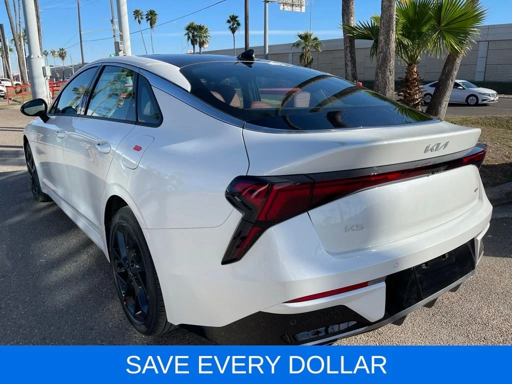 Used 2026 White Kia GT-Line image 4