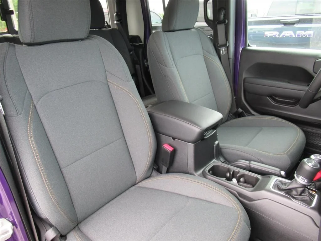 New 2026 Reign Exterior Paint Jeep Sport S image 9