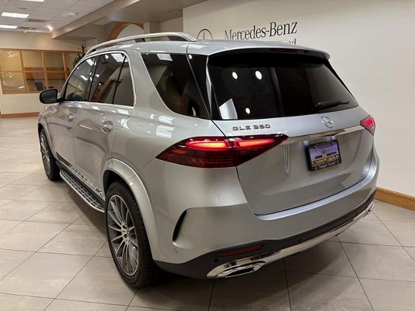New 2026 Cirrus Silver Metallic Mercedes-Benz  image 28