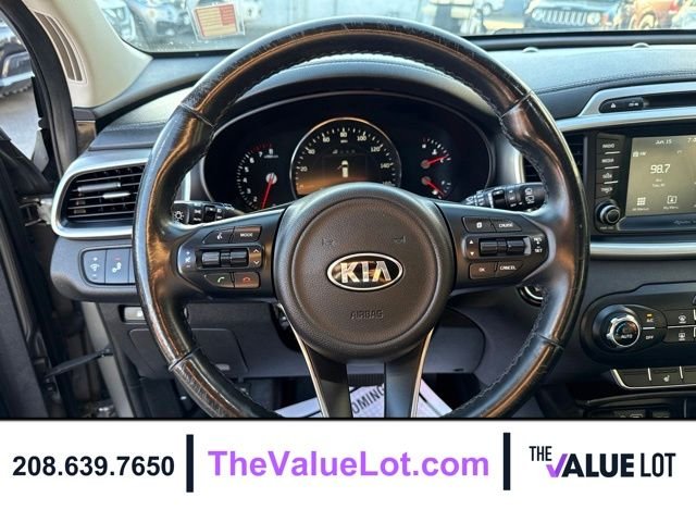 Used 2018 Silver Kia EX image 25