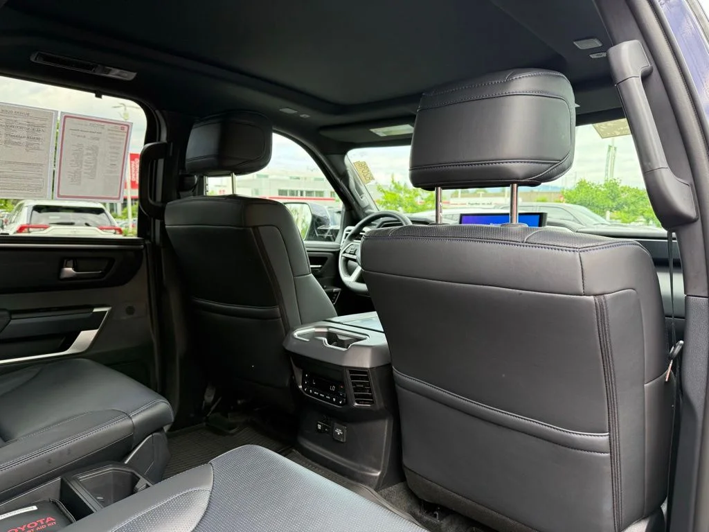 Certified Used 2025  Toyota Platinum image 20