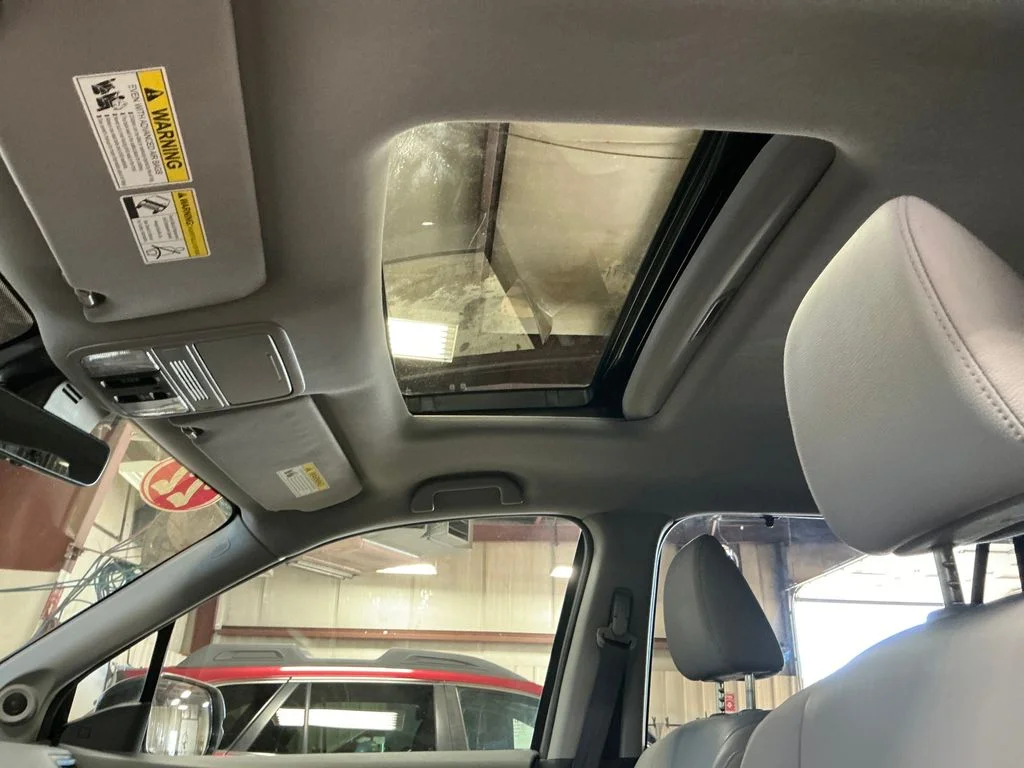 Used 2022  Honda EX-L image 12