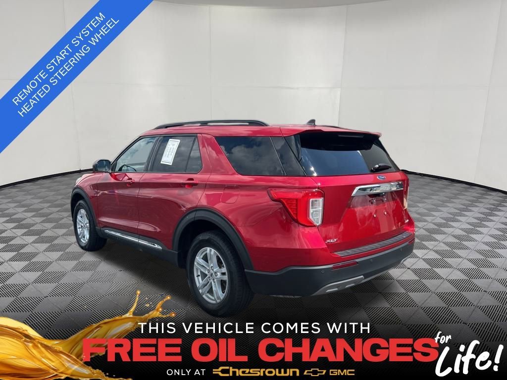 2022 Ford Explorer XLT photo 2
