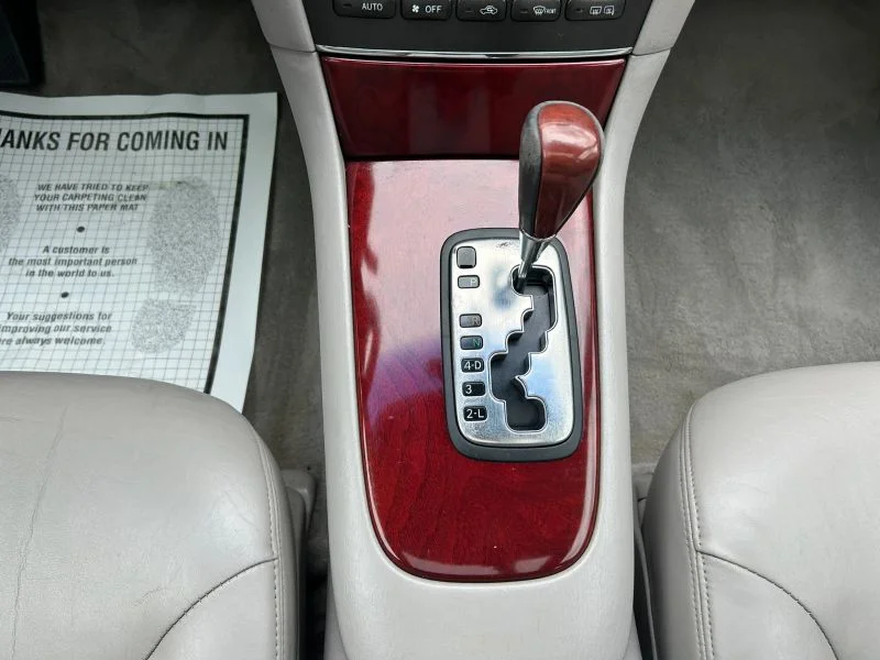 Used 2003 Gold Lexus ES 300 Sedan 4D image 40