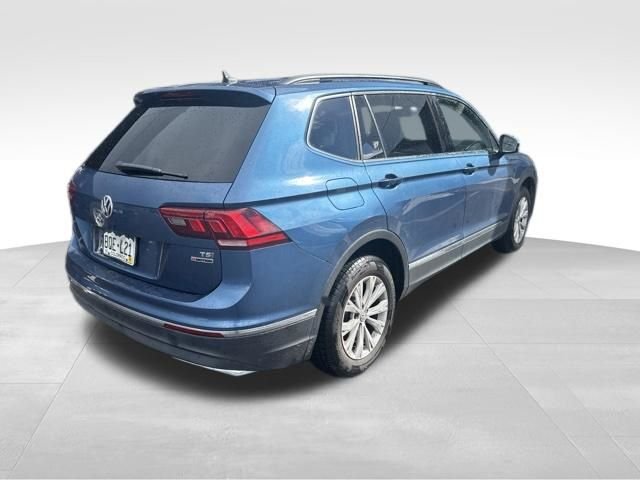 Used 2018 Blue Volkswagen 2.0T SE image 3