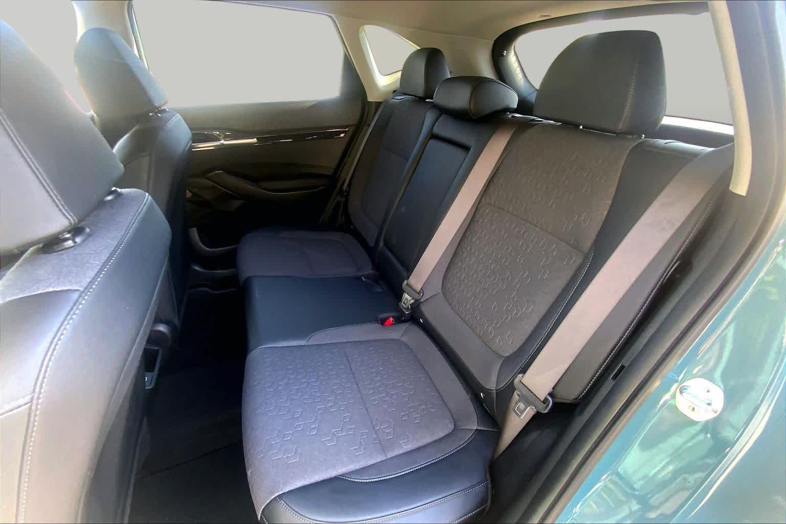 Certified Used 2025 Pluton Blue/Black Roof Kia S image 18
