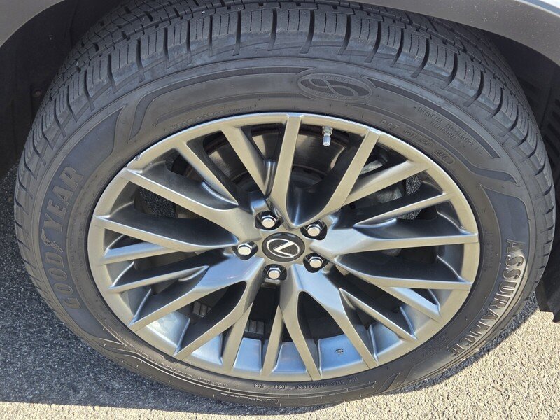 Used 2019 White Lexus 350 F Sport image 10