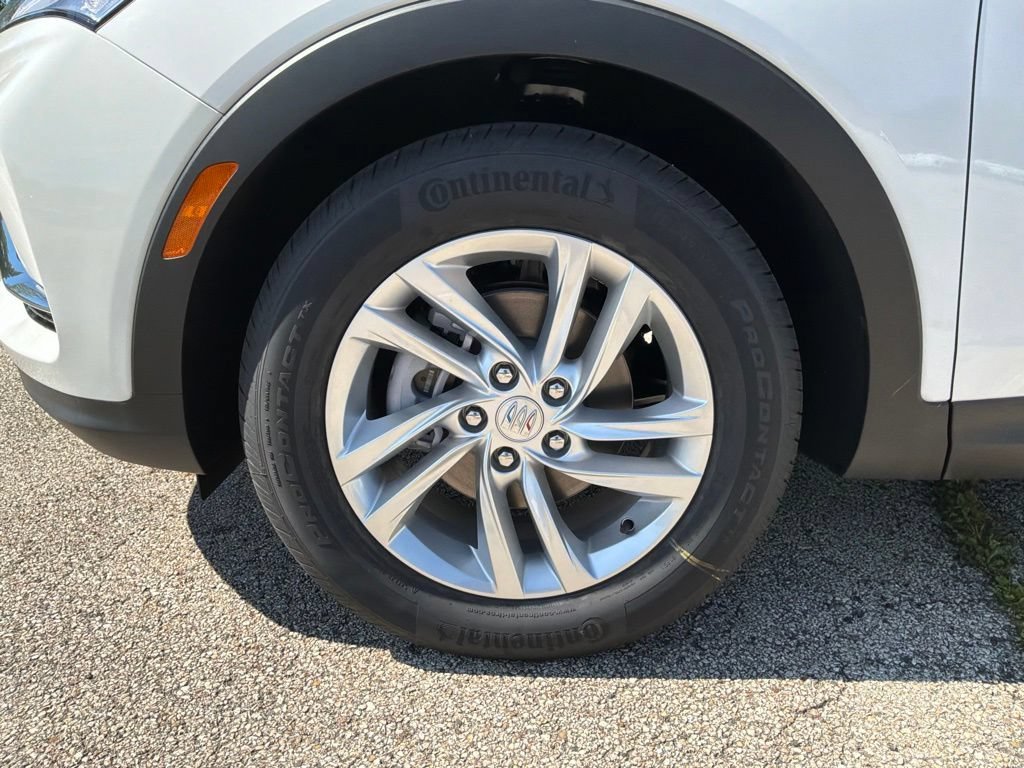 New 2026 Summit White Buick Preferred image 10