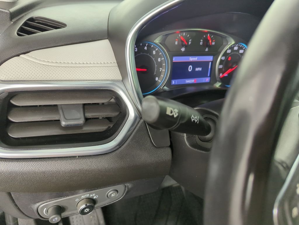Used 2019 Black Chevrolet Premier image 21