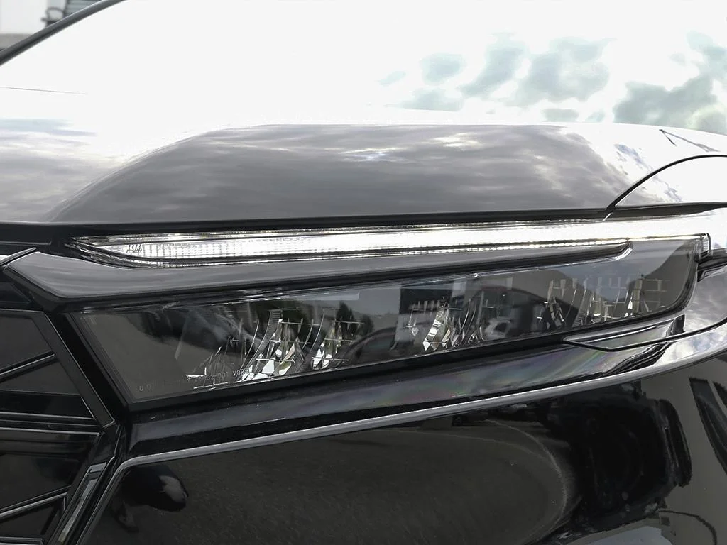 New 2026  Honda TOURING HYBRID Top trim. Top efficiency. Top choic image 10