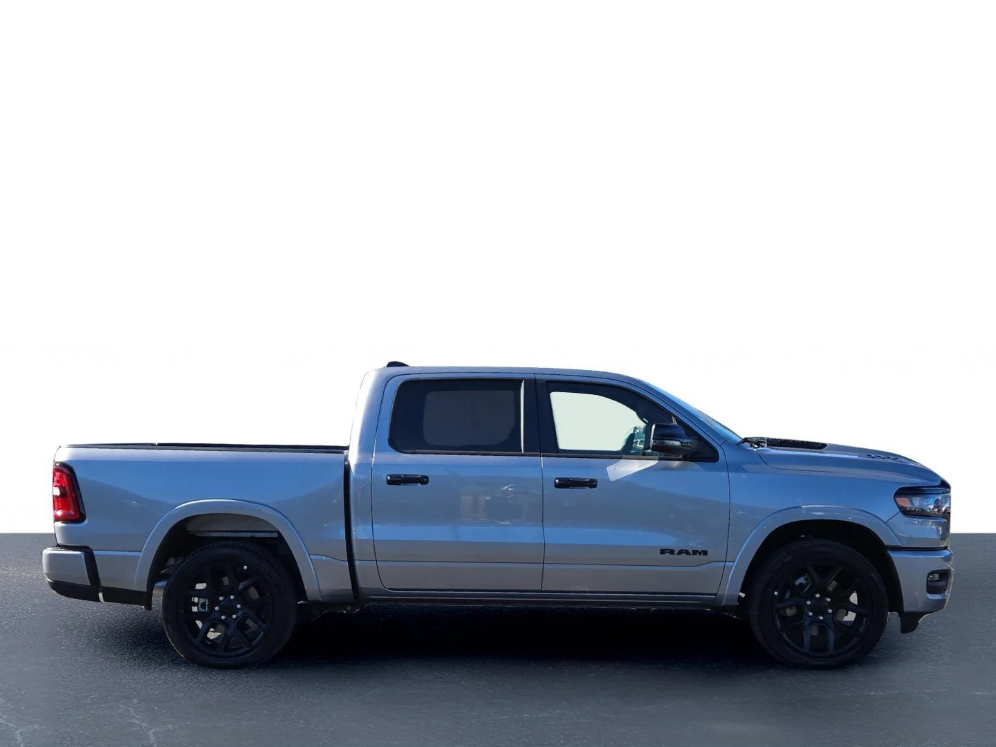 2026 RAM 1500 Laramie - Photo 6