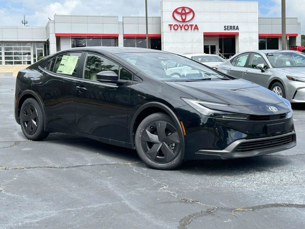 2026 Toyota Prius LE FWD's photo