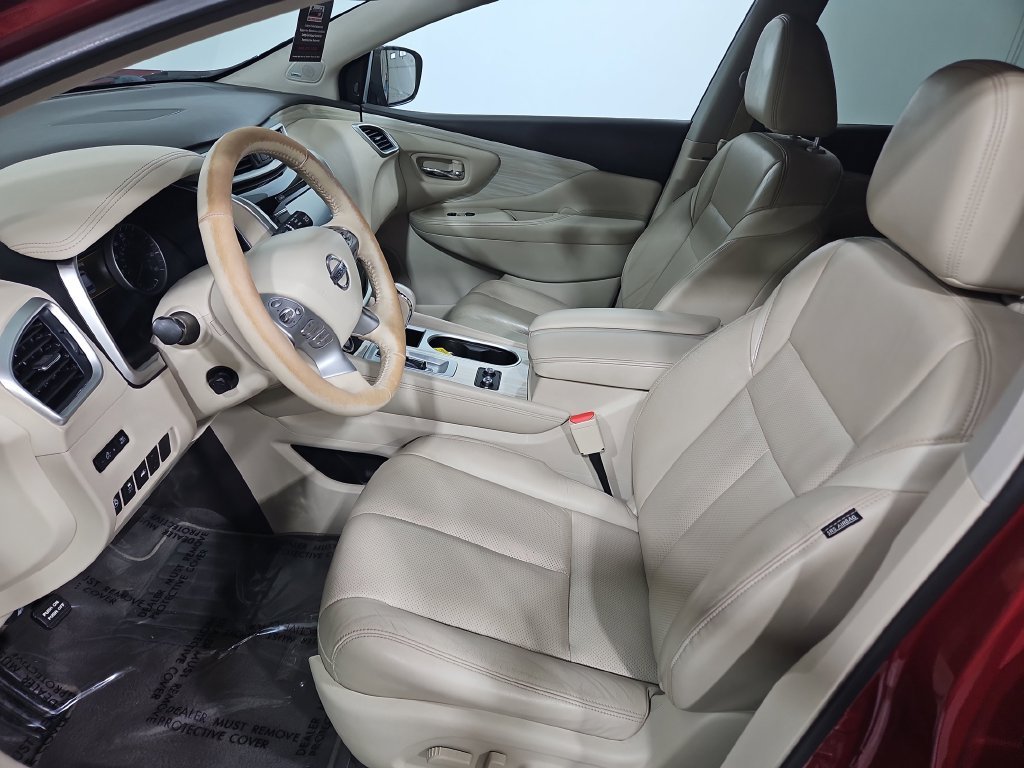 Used 2018 Red Nissan Platinum image 10
