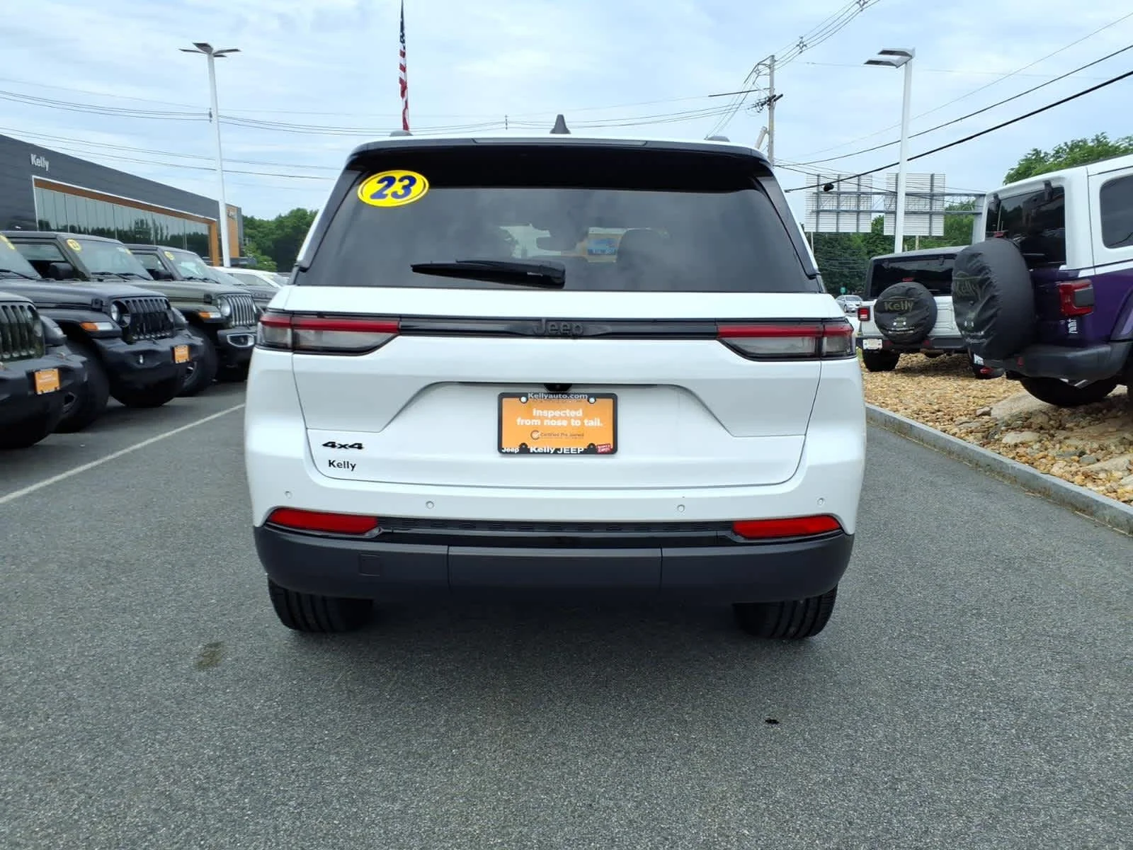 Certified Used 2023 Bright White Clearcoat Jeep Altitude image 9