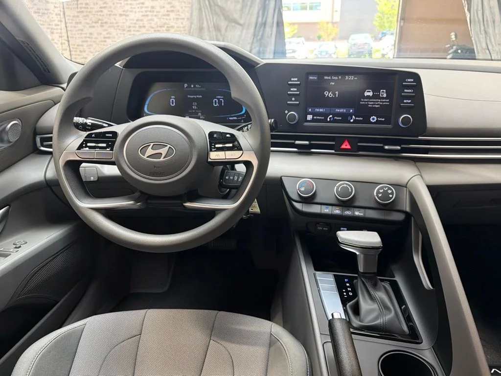 New 2026 Amazon Gray Hyundai SE image 15