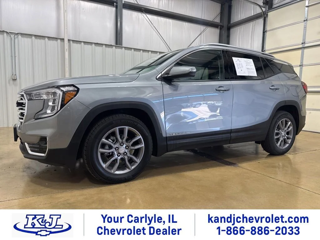 2024 GMC Terrain SLT FWD's photo