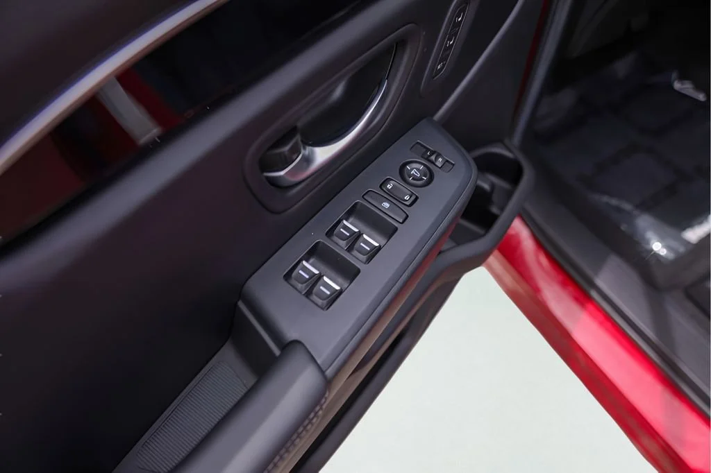 Used 2024 Red Honda EX-L image 25