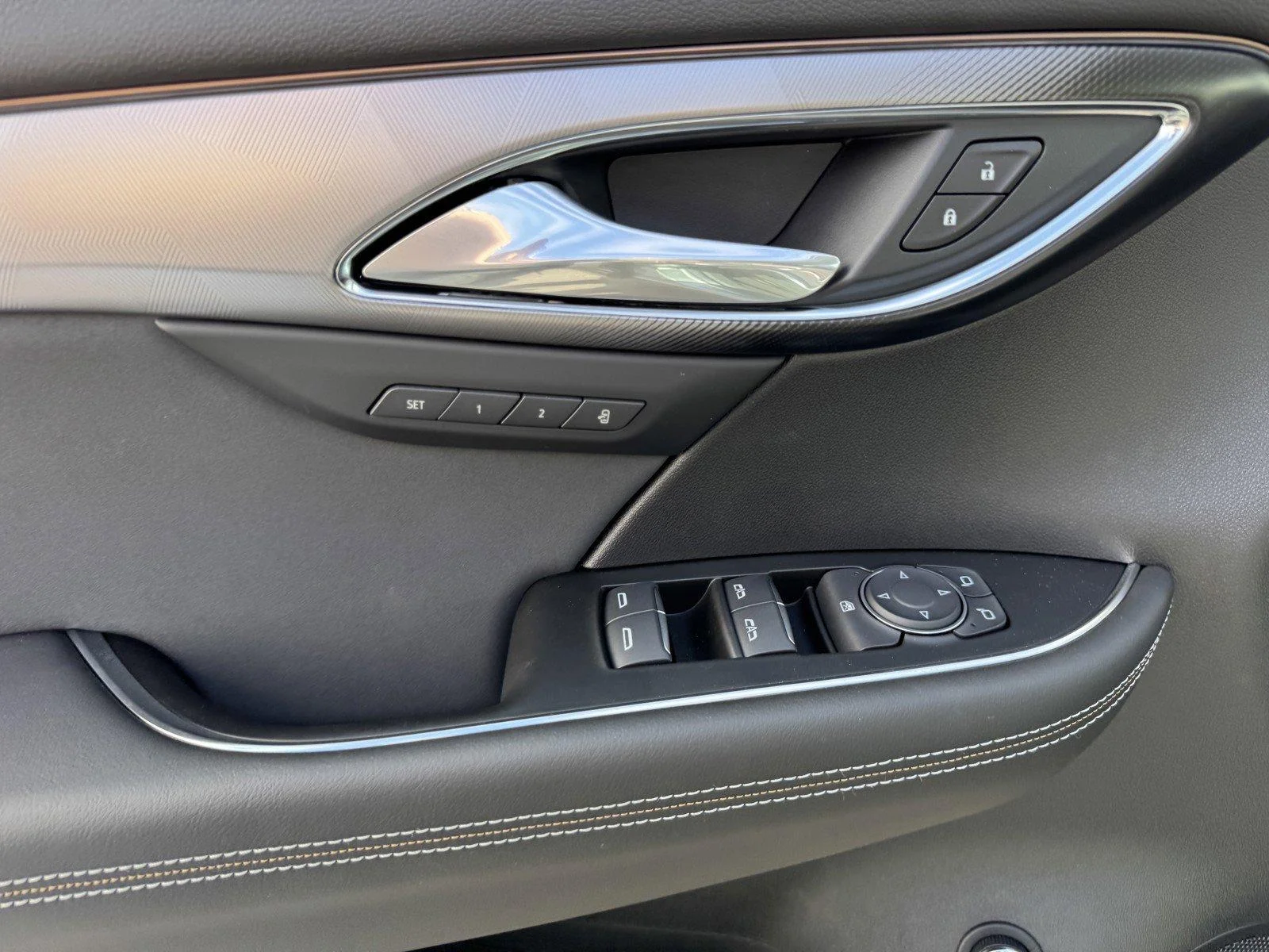 New 2026 Moonstone Gray Metallic Buick Sport Touring image 17