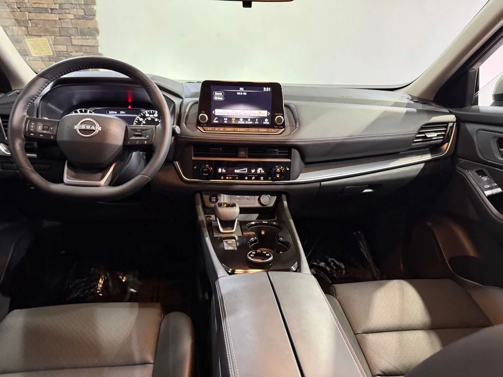 Certified Used 2025 Brilliant Silver Metallic Nissan SV image 26
