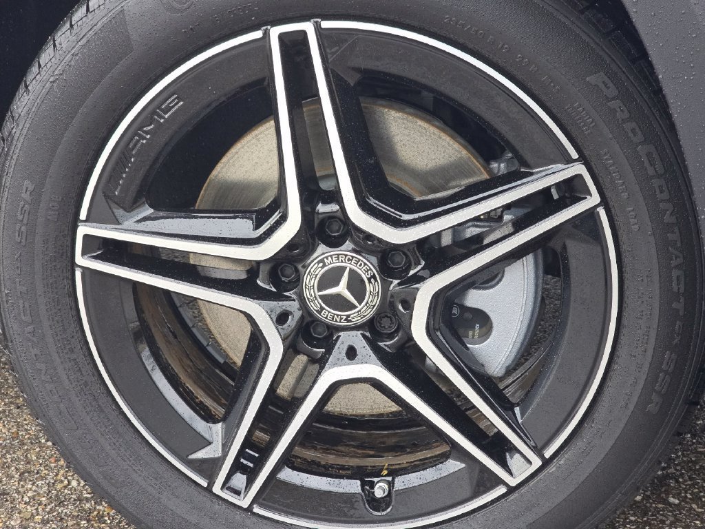 New 2026 Night Black Mercedes-Benz GLB 250 image 49