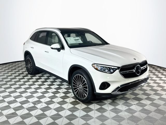 New 2027 Polar White Mercedes-Benz GLC 300 image 32