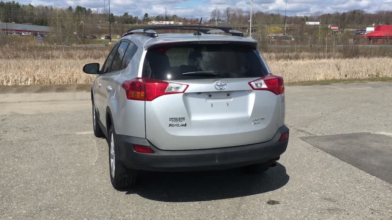 Used 2013  Toyota Limited image 7
