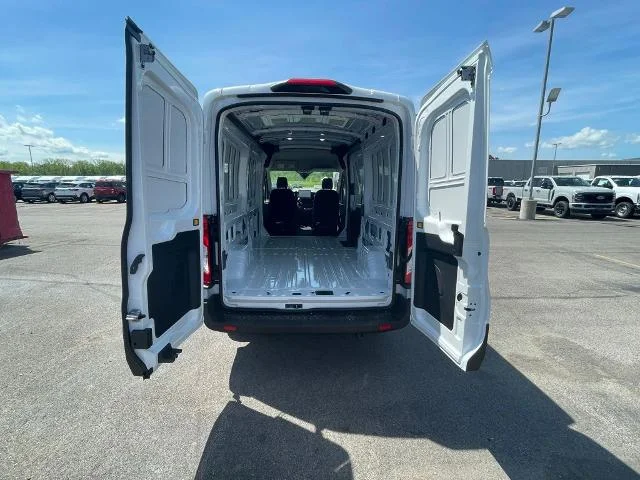 New 2026 Oxford White Ford Cargo Van image 35
