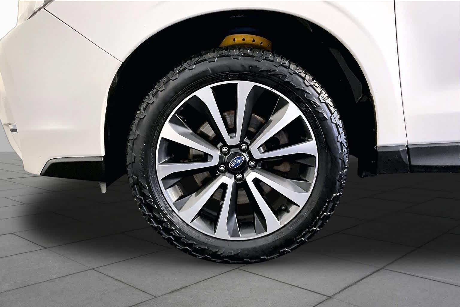 Used 2018 Crystal White Pearl Subaru Premium image 11