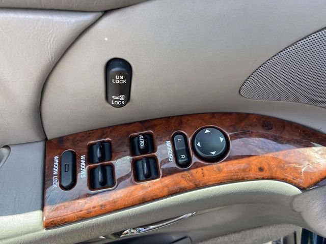 Used 2000 Green Buick Base image 12