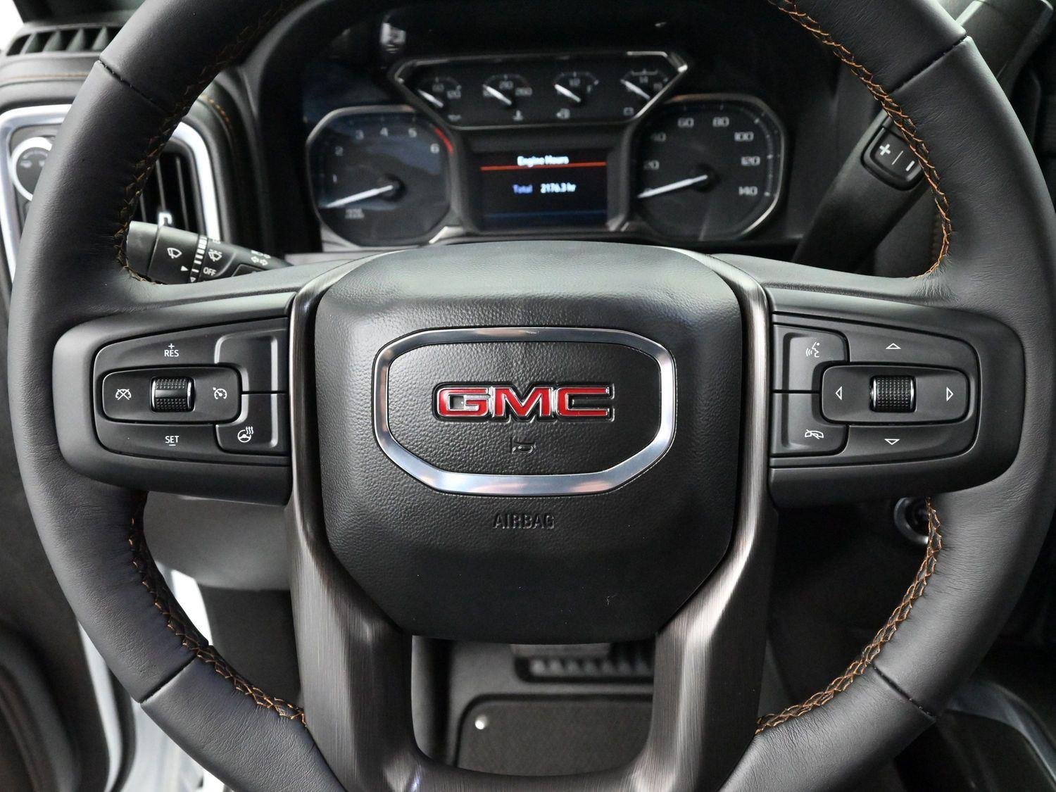 Used 2022 Summit White GMC AT4 image 17