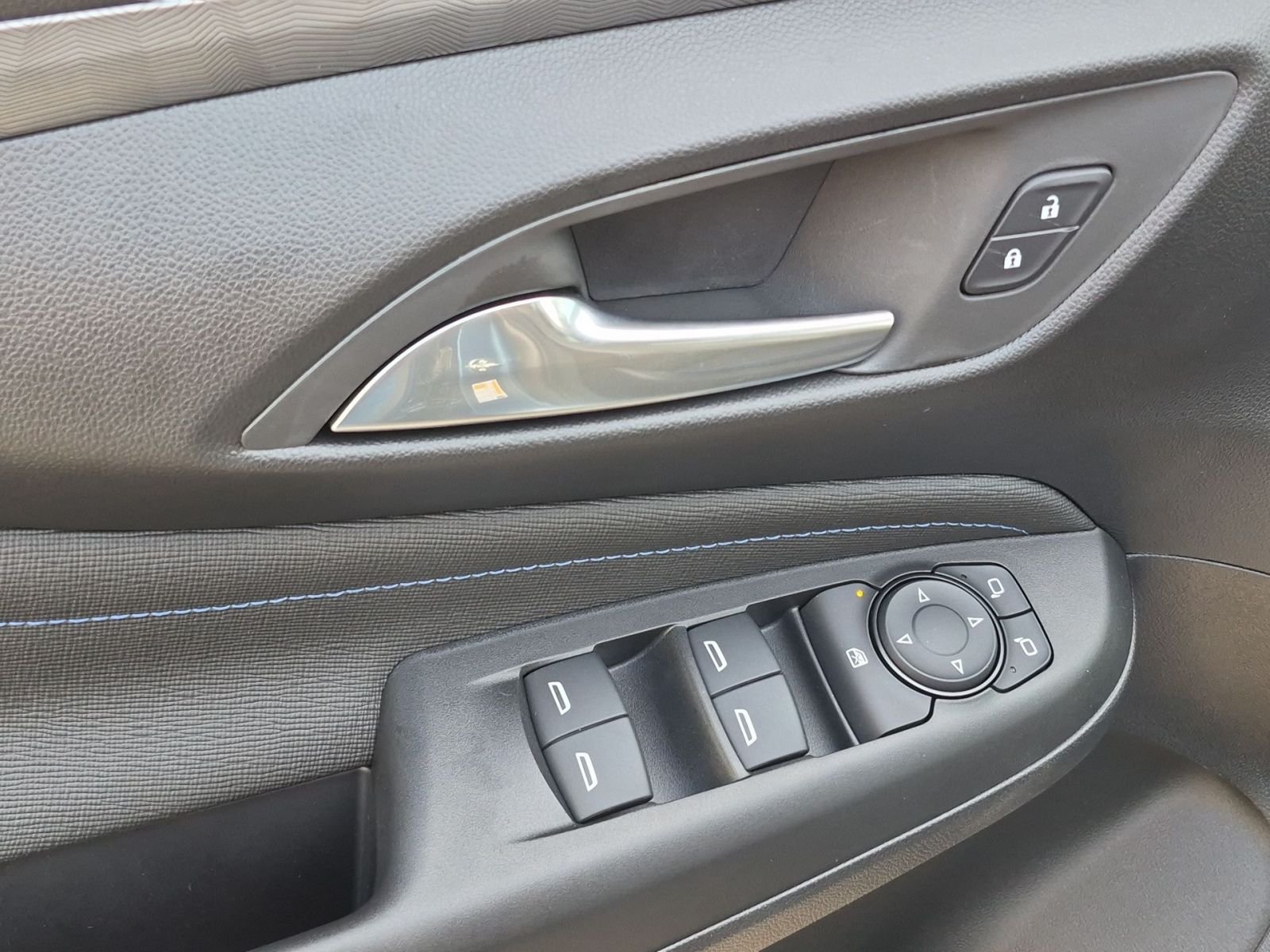 2026 Buick Envista Sport Touring - Photo 23