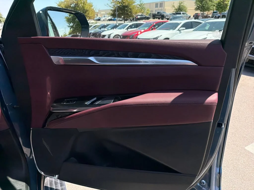 2026 Cadillac Escalade Sport - Photo 36