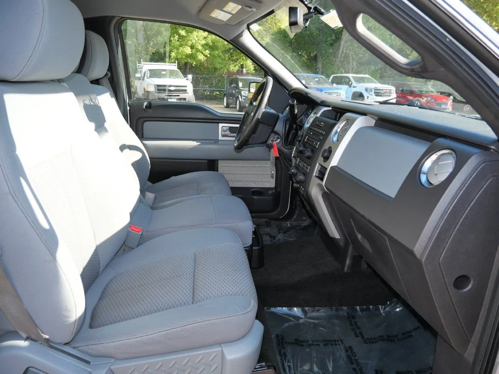 Used 2011 Silver Ford XLT image 12