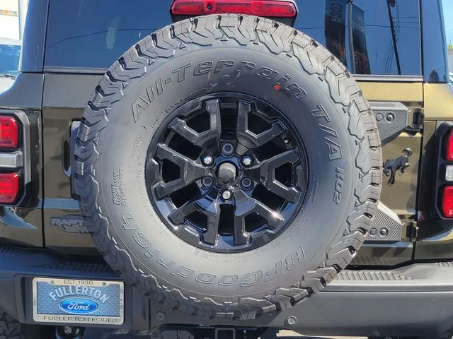New 2026 Shelter Green Metallic Ford Raptor image 9