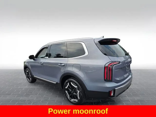 Used 2025 Everlasting Silver Kia EX image 6