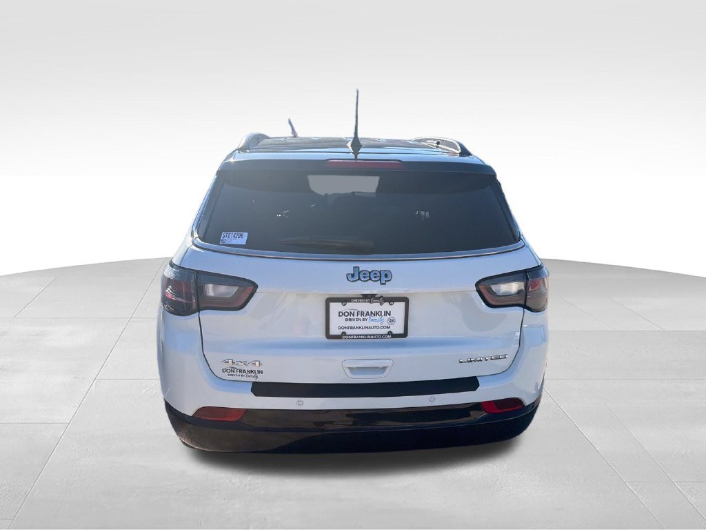 Used 2025 White Jeep Limited image 4
