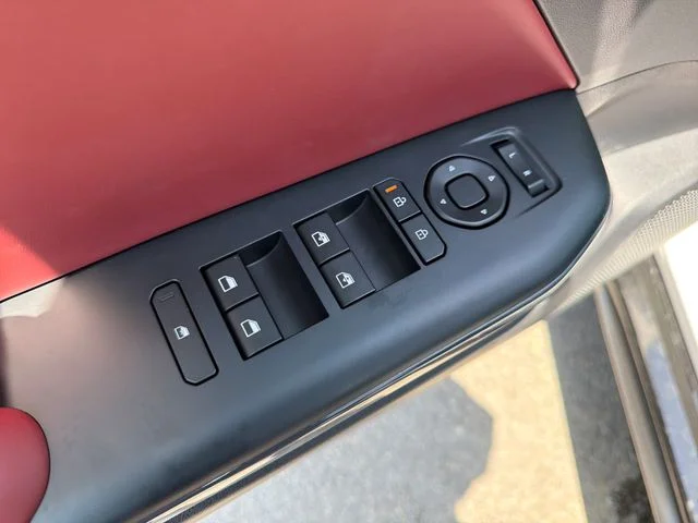New 2026 Snow White Pearl Kia GT-Line image 18