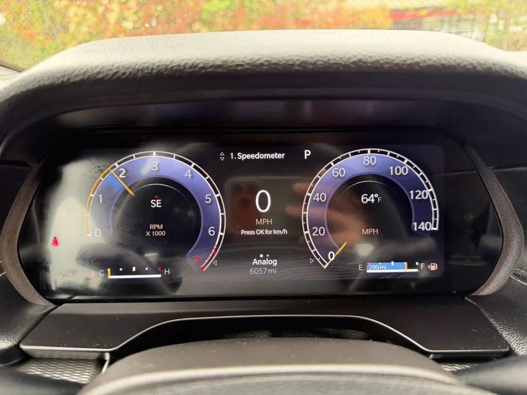 Used 2025 Diamond Black Crystal Pearlcoat Jeep Altitude X image 19