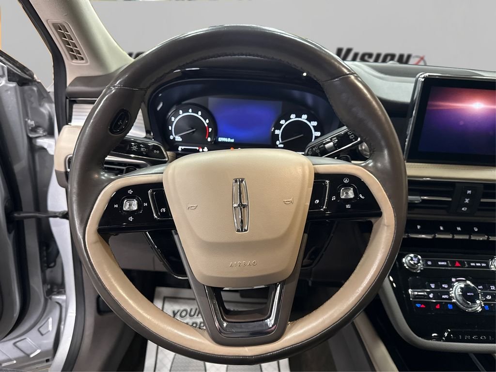 Used 2020 Silver Lincoln Standard image 21