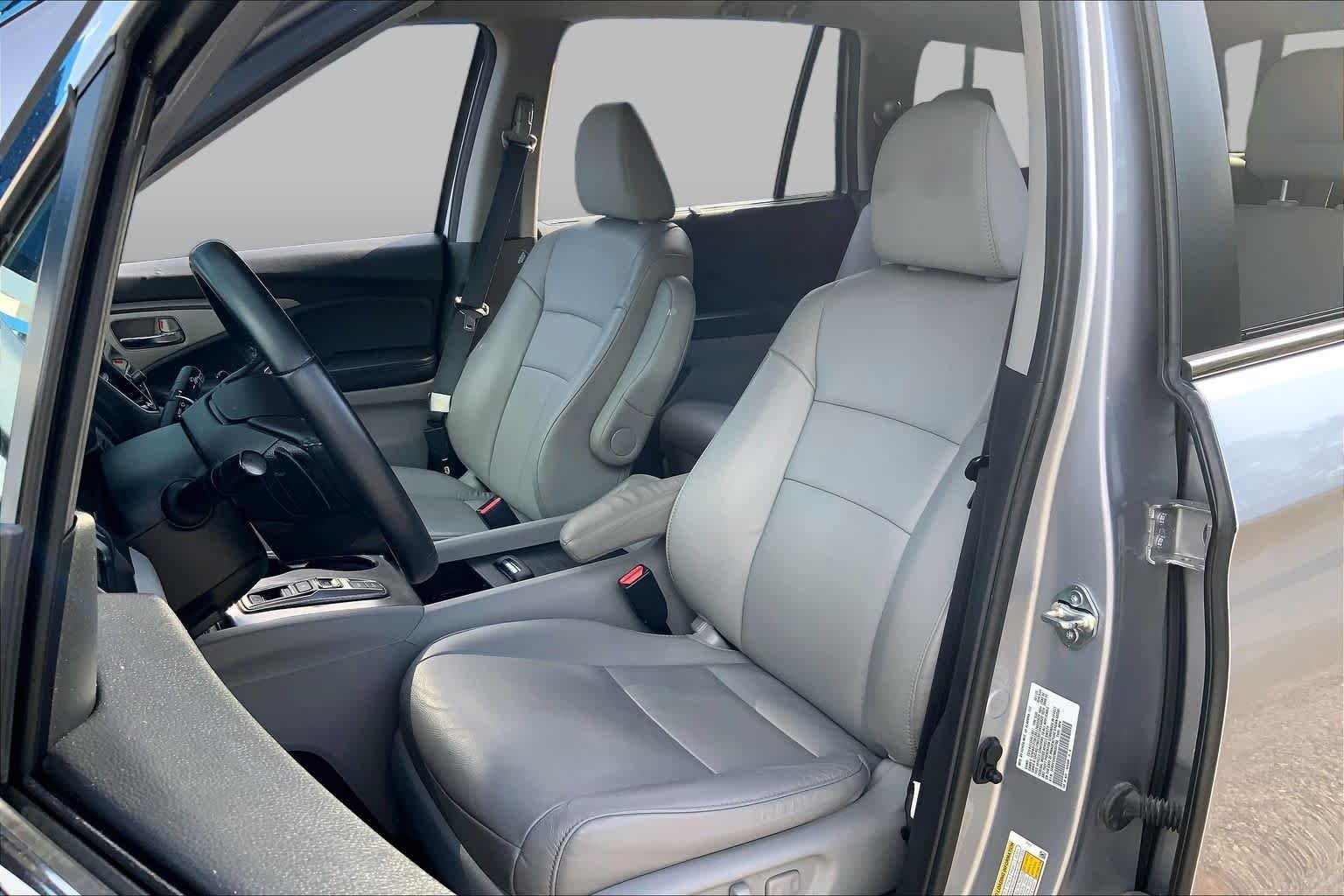 Used 2021 Lunar Silver Metallic Honda Special Edition image 8