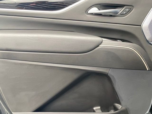 Used 2024 Black Diamond Tri-Coat Cadillac V-Series image 35