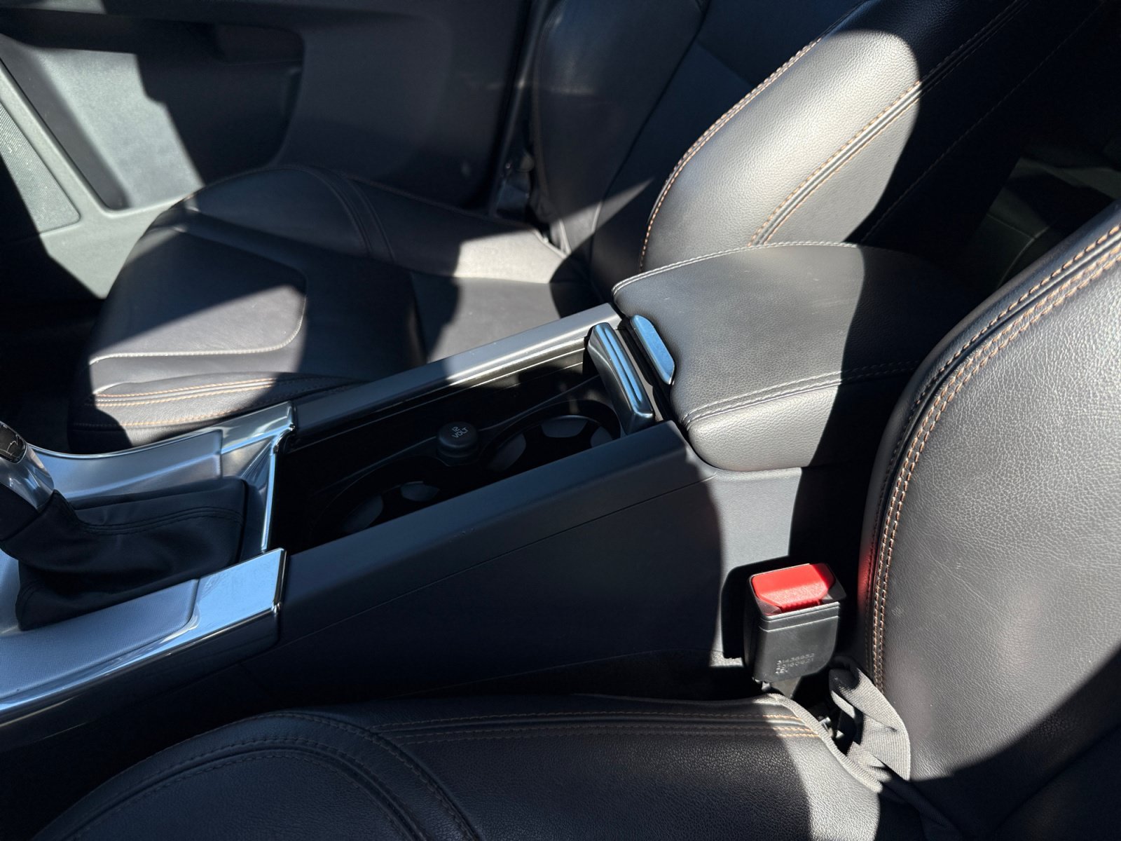 Used 2017 Bright Silver Metallic Volvo T6 Dynamic image 14