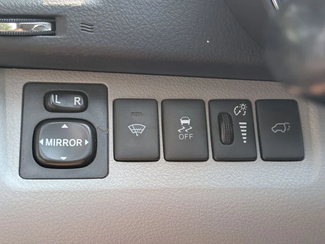 Used 2013 Black Toyota SE image 21