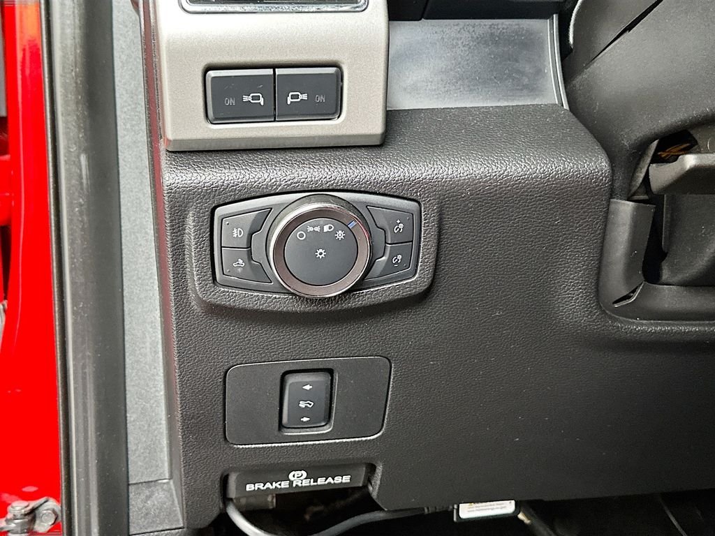 Used 2019 Red Ford Lariat image 10
