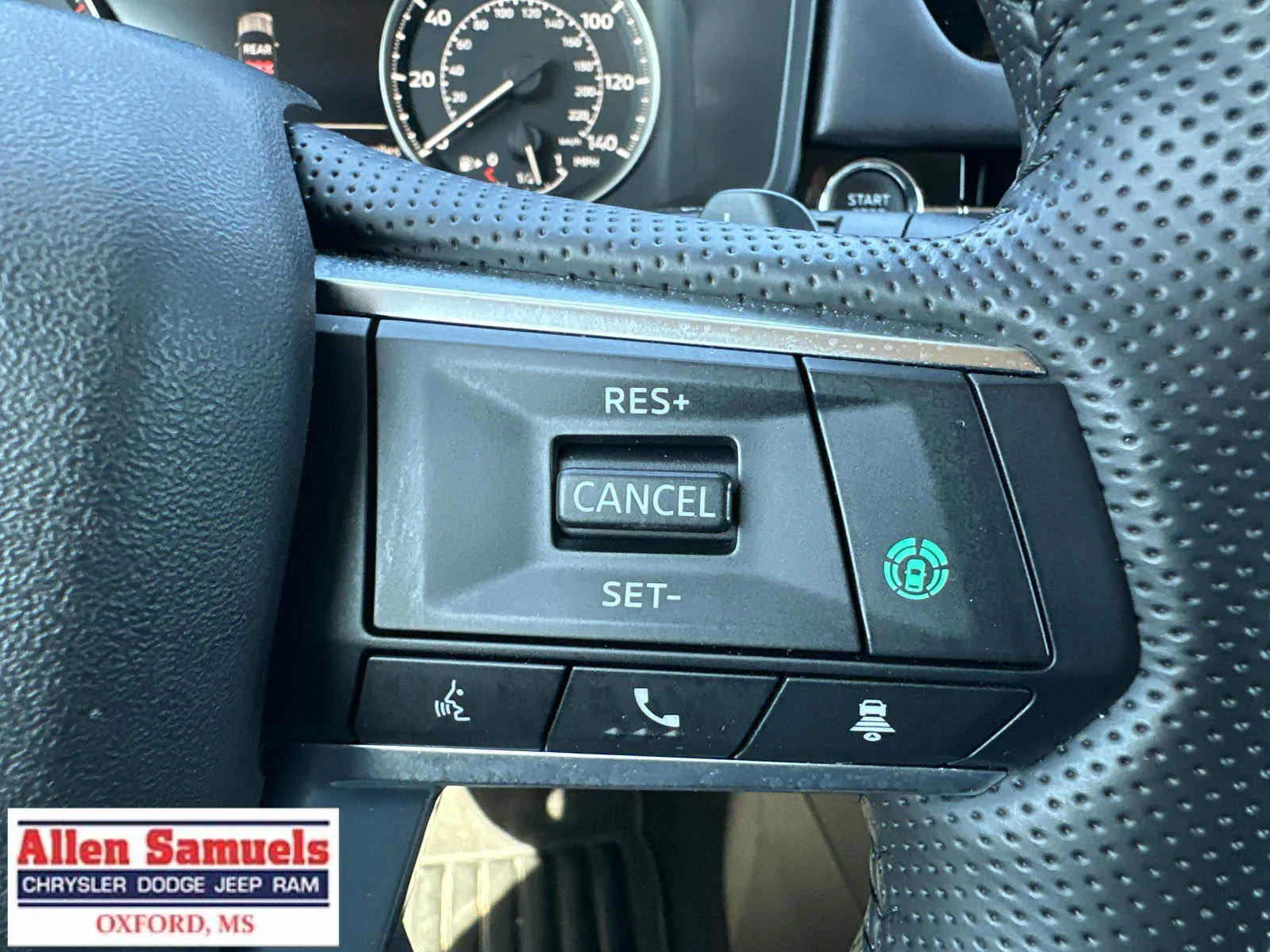 2025 Mitsubishi Outlander SE - Photo 18