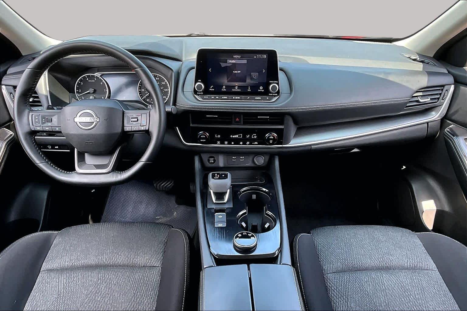 Used 2025 Gun Metallic Nissan SV image 15