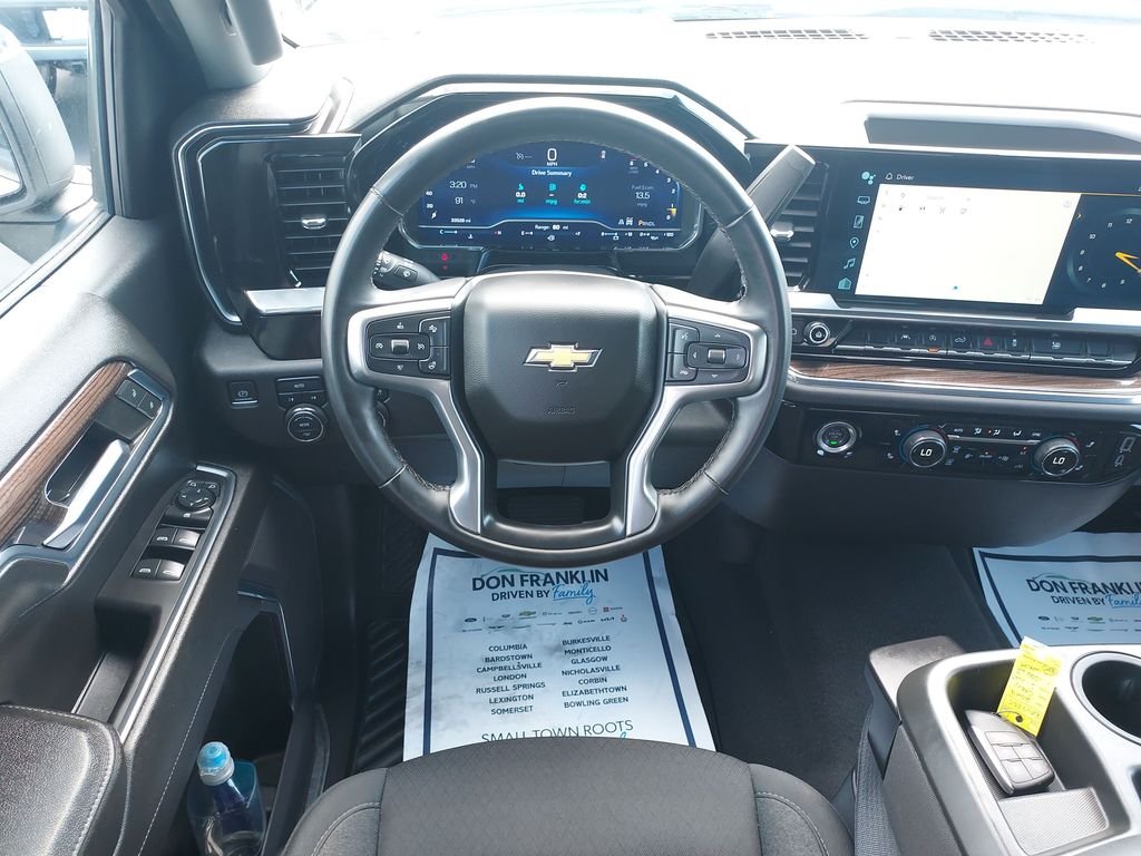 Used 2024 White Chevrolet LT image 16