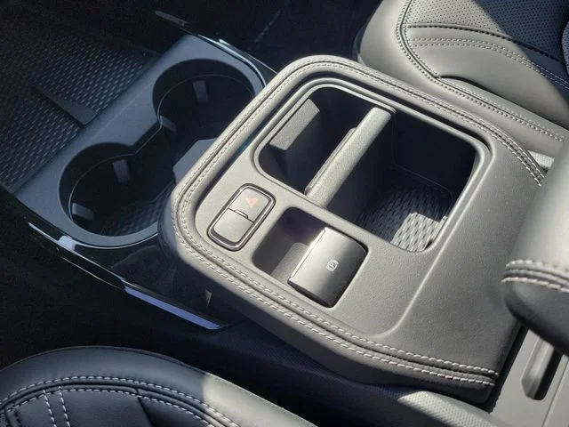 New 2026 Star White Metallic Tri-coat Ford Premium image 26