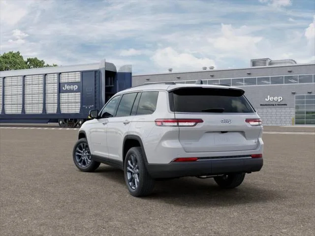 New 2026 Bright White Clear-Coat Exterior Paint Jeep 85th Anniversary Edition image 29