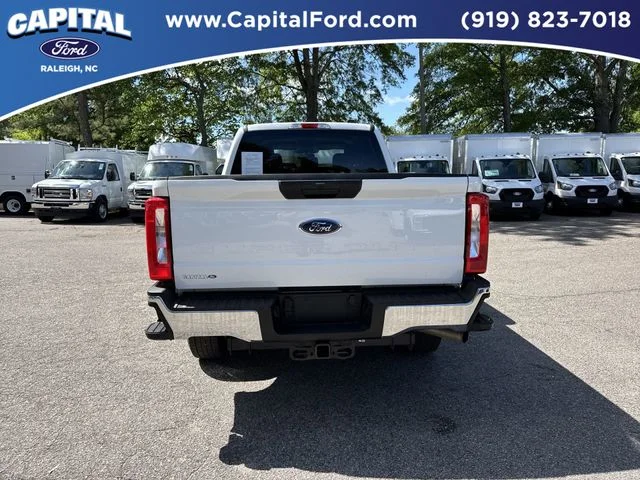 Used 2025 White Ford XLT image 7